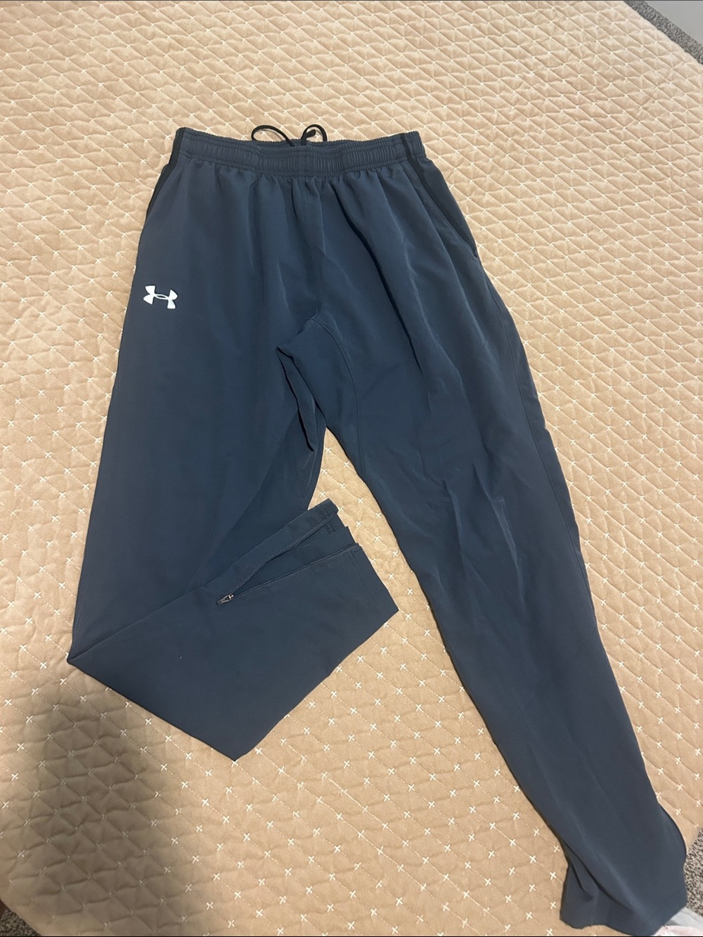 Under Armour Men's Dark Gray Athletic Joggers with Logo
